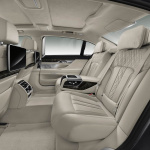 軽量カーボン使用ボディに先進技術満載「BMW 7シリーズ」は1217万円から - BMW_7_interior90178503