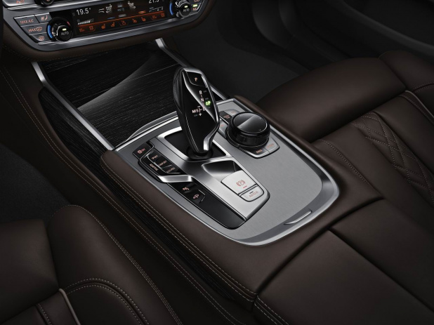 「450馬力V8ターボは1485万円〜 ─ BMW新型7シリーズ画像ギャラリー」の23枚目の画像