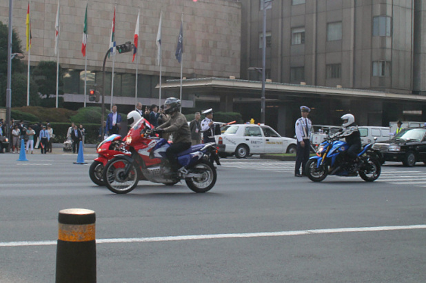 「【東京モーターショー15】荒川静香さんもバイクで参加！「東京モーターショー60周年記念パレード」」の11枚目の画像
