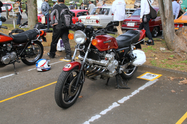 「【東京モーターショー15】荒川静香さんもバイクで参加！「東京モーターショー60周年記念パレード」」の13枚目の画像