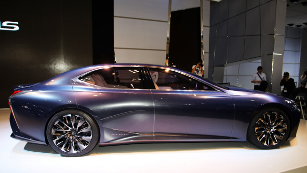 「【東京モーターショー15】次期「Lexus LS」は自動運転を搭載したFCVになる!」の7枚目の画像