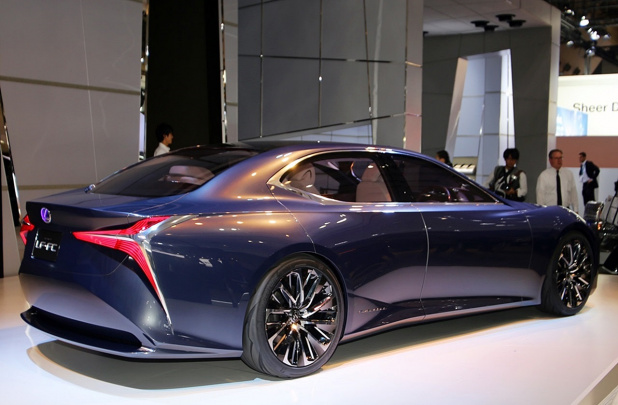 「【東京モーターショー15】次期「Lexus LS」は自動運転を搭載したFCVになる!」の2枚目の画像