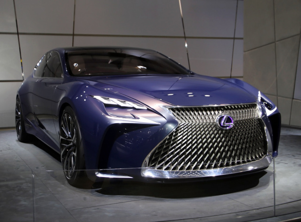 「【東京モーターショー15】次期「Lexus LS」は自動運転を搭載したFCVになる!」の4枚目の画像