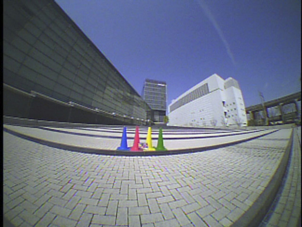 「【東京モーターショー15】クラリオンが市販ナビのほかフルデジタルサウンドシステムを参考展示」の6枚目の画像