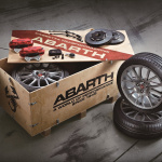 「ピリ辛の走りが楽しめる200台限定車「Abarth 595 Competizione Scorpio」が11月14日から発売開始」の1枚目の画像ギャラリーへのリンク