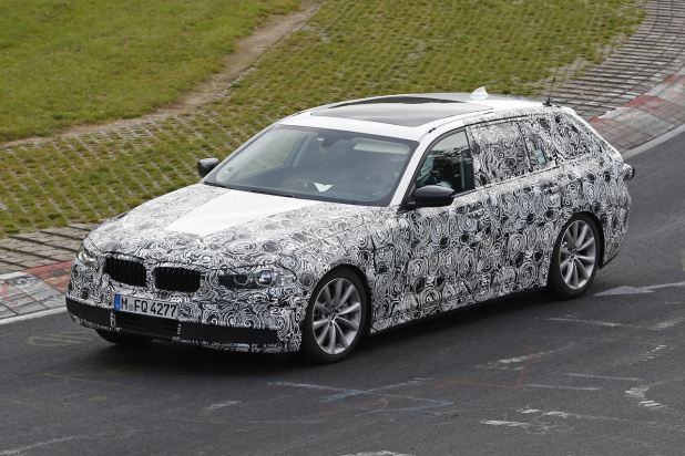 「BMW 5シリーズツーリング、次世代型にプラグインハイブリッド」の2枚目の画像