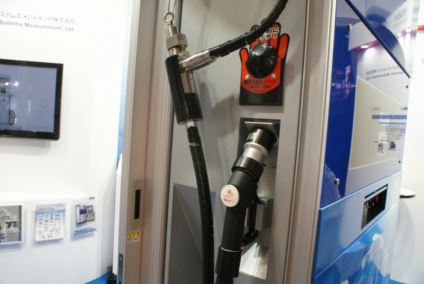 「【東京モーターショー15】水素社会のリアルを展示、あなたは燃料電池車に水素を補給できるか？」の5枚目の画像