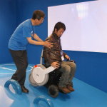 【東京モーターショー2015】横浜の2社、車椅子の新しいカタチを提案 - DSC04018