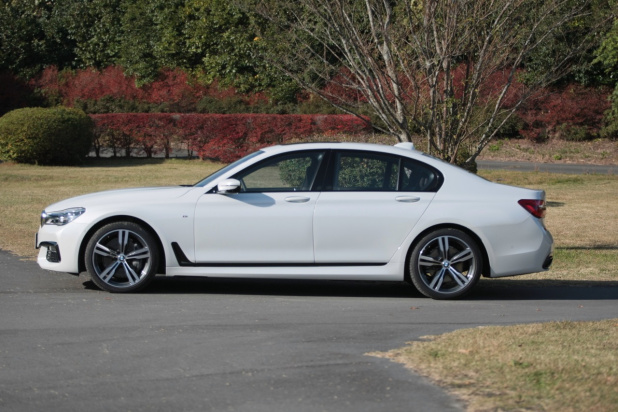 「直立するキドニー・グリルの圧倒的な存在感 ─ 新型「BMW7シリーズ」画像ギャラリー」の7枚目の画像
