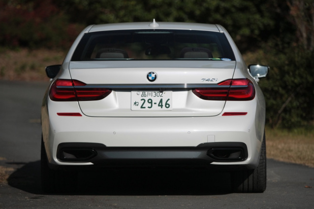 「直立するキドニー・グリルの圧倒的な存在感 ─ 新型「BMW7シリーズ」画像ギャラリー」の9枚目の画像