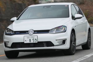 20151210VW Golf GTE033