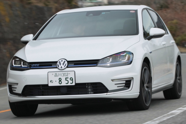 「【東京オートサロン2016】VWが初出展でスポーツモデルの魅力を訴求」の2枚目の画像