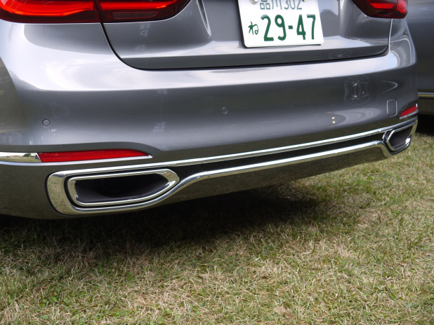 「直立するキドニー・グリルの圧倒的な存在感 ─ 新型「BMW7シリーズ」画像ギャラリー」の14枚目の画像