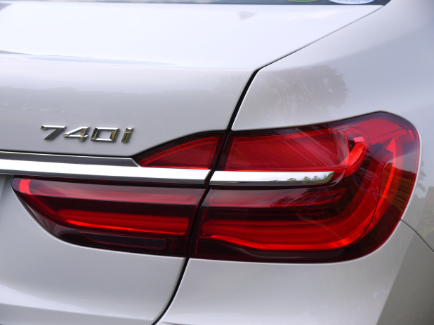 「直立するキドニー・グリルの圧倒的な存在感 ─ 新型「BMW7シリーズ」画像ギャラリー」の4枚目の画像