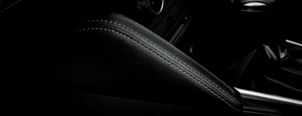 「マツダ・デミオに黒本革シートの特別仕様車「BLACK LEATHER LIMITED」を設定」の4枚目の画像