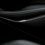 マツダ・デミオに黒本革シートの特別仕様車「BLACK LEATHER LIMITED」を設定 - P1J11544s