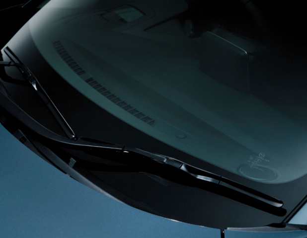 「マツダ・デミオに黒本革シートの特別仕様車「BLACK LEATHER LIMITED」を設定」の10枚目の画像