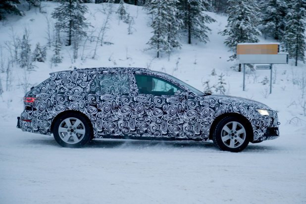 「デトロイトで公開か!? アウディA4オールロード次期型、豪雪でテストドライブ！」の4枚目の画像