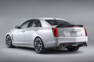 The all-new 2016 Cadillac CTS-V luxury performance sedan has a top speed of 201 mph from its supercharged 6.2L V-8 640 hp engine and 630 lb-ft of torque (855 Nm). Equipped with Cadillac’s paddle-shift eight-speed automatic transmission featuring launch control and Performance Algorithm Shifting, the CTS-V will accelerate from 0-60 mph in 3.7 seconds.