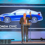 10代目のホンダ・シビックが北米でカー・オブ・ザ・イヤーを受賞！ - 2016_Honda_Civic_Wins_North_American_Car_of_the_Year_Award___1