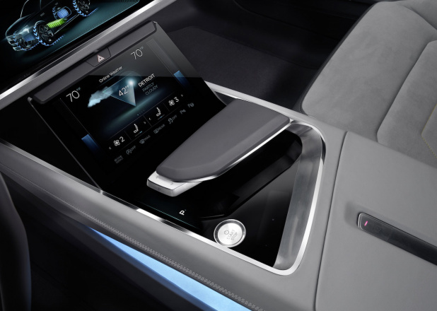 「アウディがFCVのコンセプトカー「Audi h-tron quattro concept」を発表」の10枚目の画像