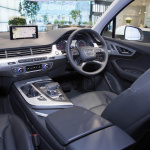 アウディ7人乗りSUV「新型Q7」がフルモデルチェンジしガソリンのみ日本登場！ディーゼル導入は検討中 - Audi_Q7_interior
