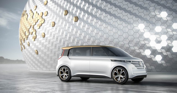 「VWはディーゼルから電気へシフト!? 21世紀のワーゲンバスを101kWhバッテリー搭載で発表」の2枚目の画像