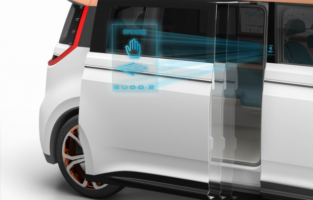 「VWはディーゼルから電気へシフト!? 21世紀のワーゲンバスを101kWhバッテリー搭載で発表」の13枚目の画像