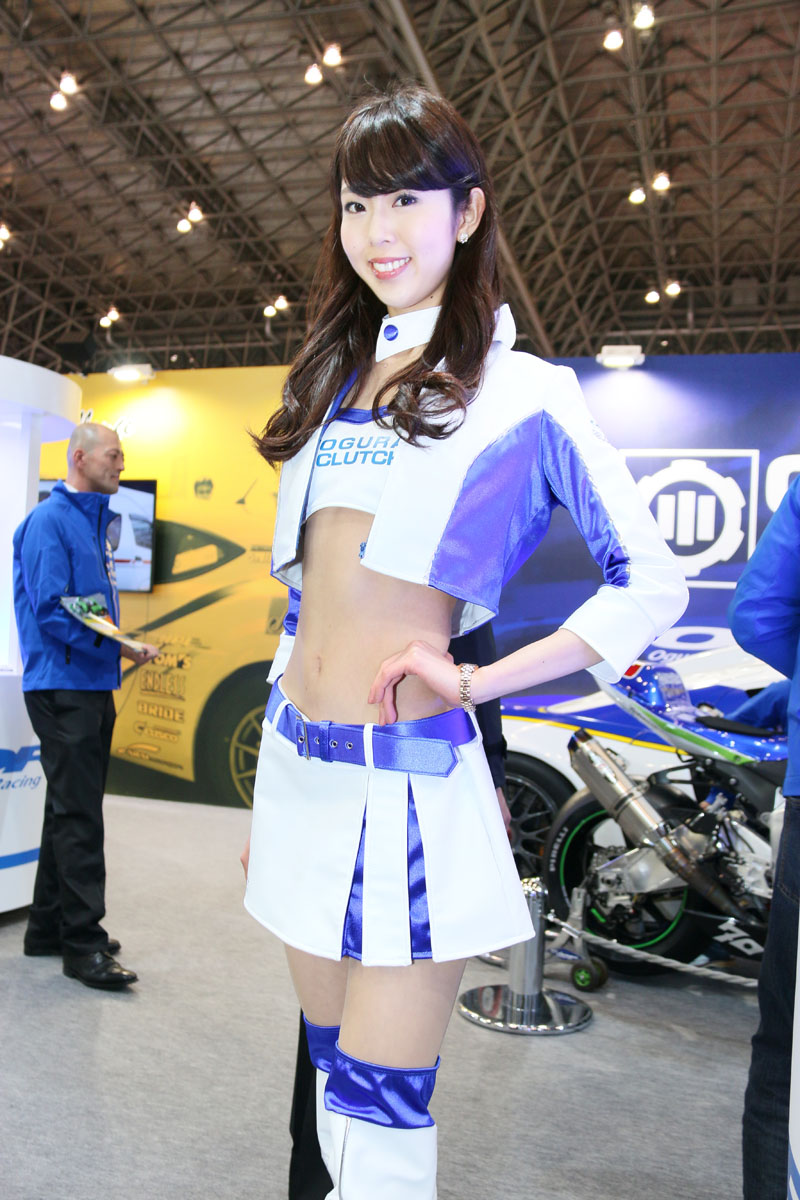 009 画像 東京オートサロン16 今年もセパレートルックが流行中 女性目線のコンパニオンファッションチェック その2 Clicccar Com