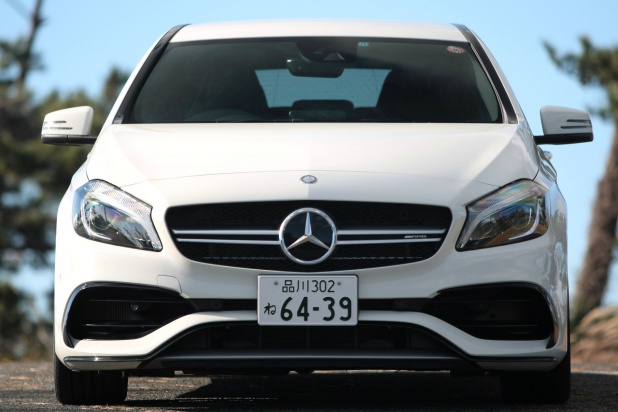 「ライバルを寄せ付けない圧倒的な存在感と走り ─「Mercedes-AMG A 45 4MATIC」画像ギャラリー」の22枚目の画像
