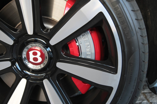「528psで2510万円！ベントレー「Continental GT V8 S」の走りは？」の3枚目の画像