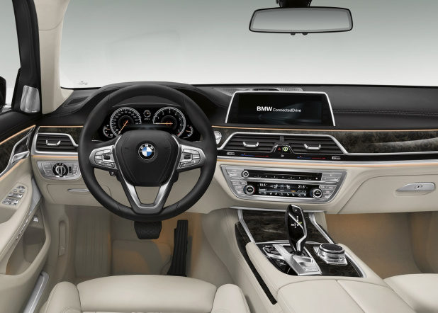 「【動画】新型BMW 7シリーズの「HUD」はココが進化！」の6枚目の画像