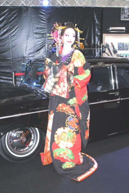 「【大阪オートメッセ2016】ユニバーサル エアー、「リーフ」と「セドリック」のカスタムカーを展示」の34枚目の画像