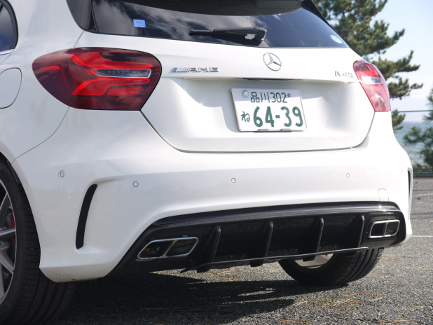 「ライバルを寄せ付けない圧倒的な存在感と走り ─「Mercedes-AMG A 45 4MATIC」画像ギャラリー」の15枚目の画像