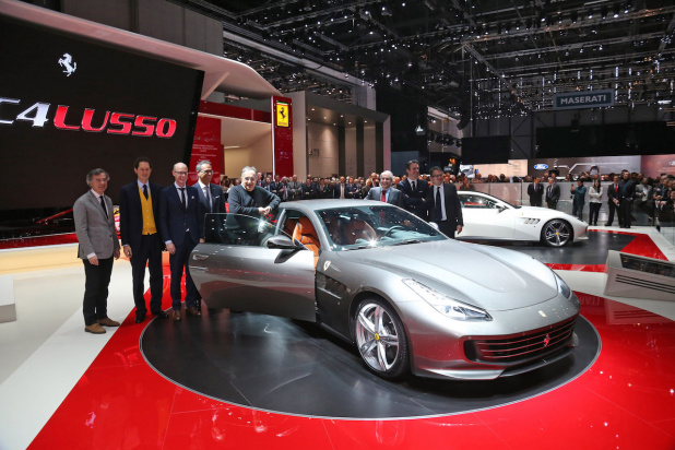 「V12エンジン搭載の4シーターモデル「Ferrari GTC4 Lusso（ルッソ）」登場」の4枚目の画像