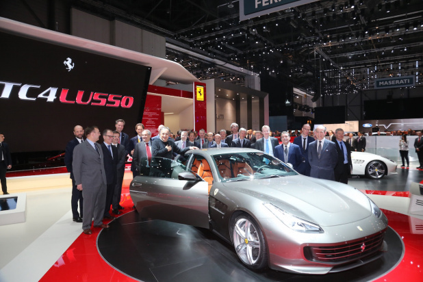 「V12エンジン搭載の4シーターモデル「Ferrari GTC4 Lusso（ルッソ）」登場」の7枚目の画像