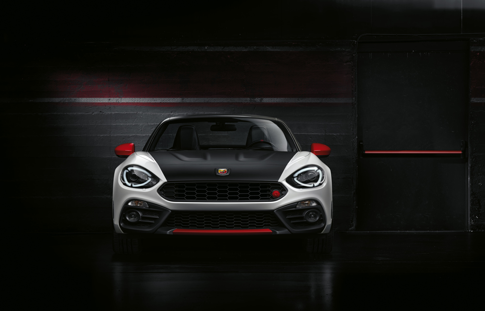 415 News Abarth 124 Spider 06 画像 ロードスターのアバルト版 アバルト124スパイダーは価格4万ユーロ 16年内に日本発売予定 Clicccar Com