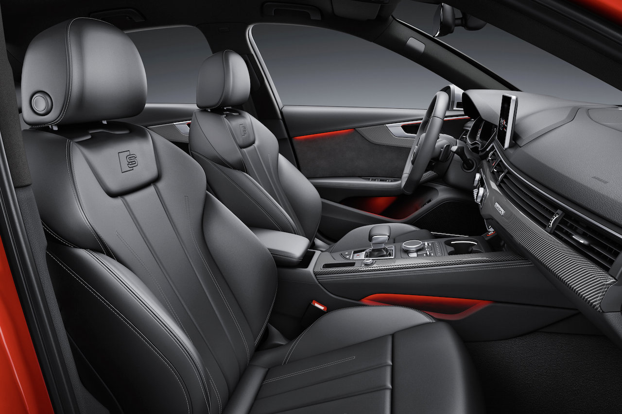 Audi S4 Avant 画像 354psを誇るアウディ S4 S4アバントがデビュー Clicccar Com