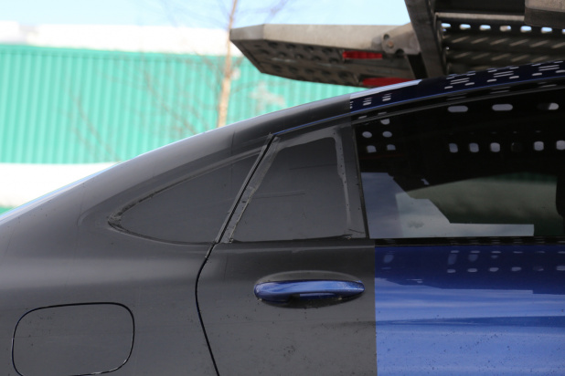 「メルセデス新型GLCクーペ、フルヌードで輸送中を激撮!」の7枚目の画像