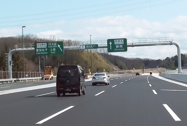 「警察庁、新東名と東北道の最高速度120km/hに見直しへ！」の3枚目の画像