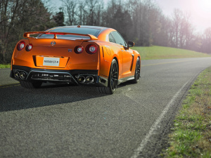 Nissan gtr 38