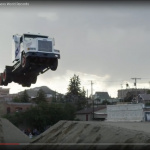 トラック・キャブのジャンプ世界記録って何mくらい？【動画】 - Truck_Cab_Jump01
