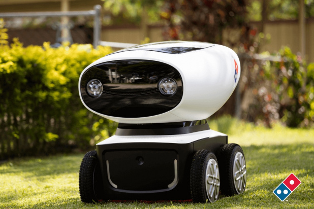 「豪ドミノピザ、世界初の自動運転デリバリーロボット：ドリューを試用開始【動画】」の1枚目の画像
