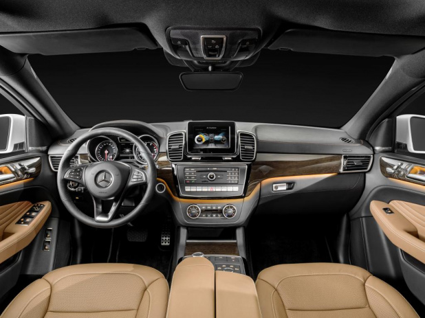 「好調メルセデス・ベンツが送る最新SUV「GLEクーペ」は、BMW X6がターゲット!?」の4枚目の画像