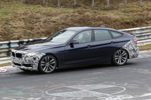 「BMW3シリーズGT、馬力アップのLCIモデルがニュルに」の4枚目の画像