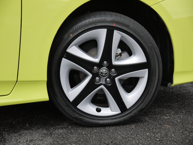 「ヨコハマタイヤの「BluEarth」も新型プリウスのOEMタイヤに採用」の3枚目の画像