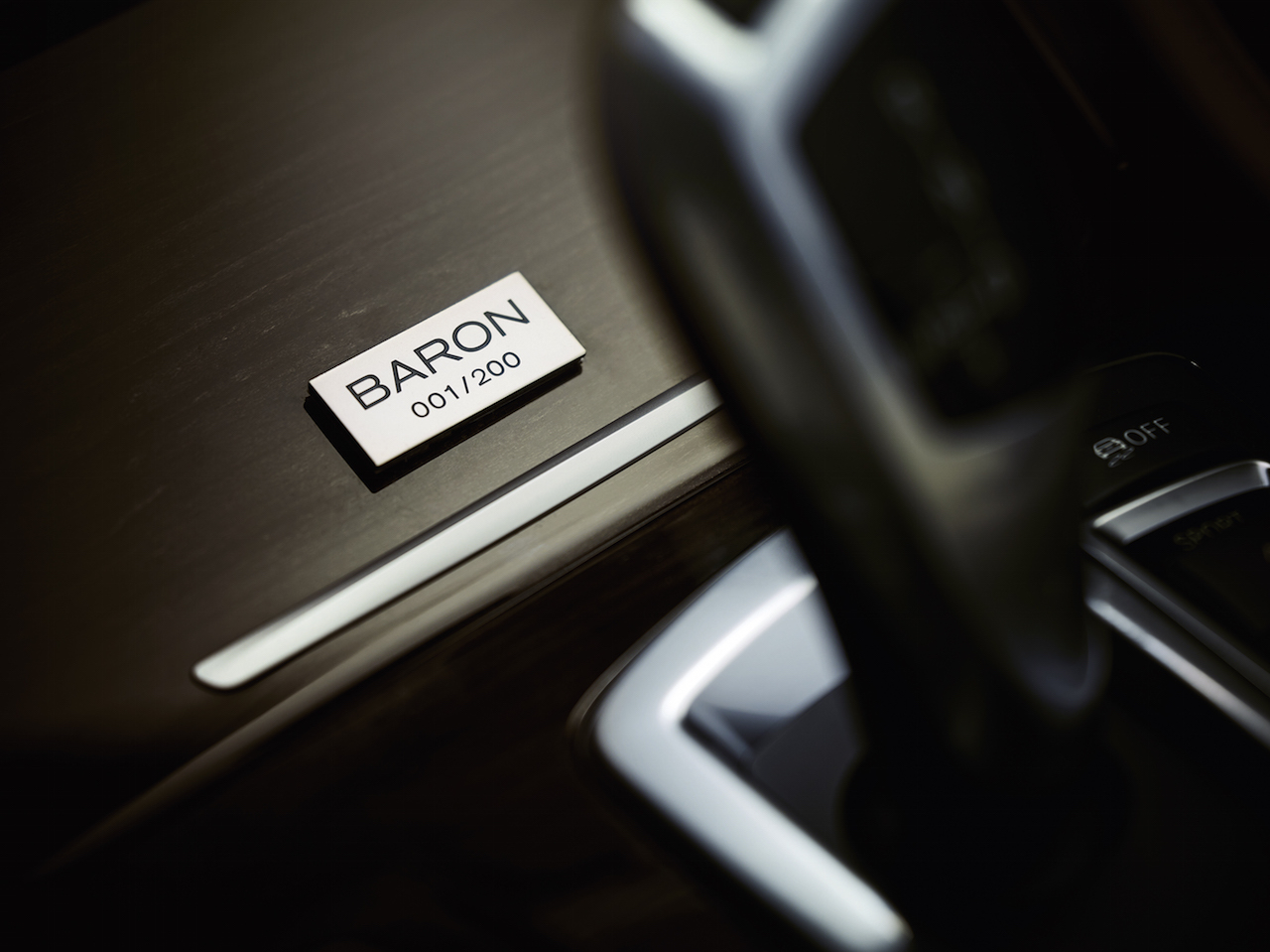「紳士以外お断り!?  BMW5シリーズの特別限定車は「バロン」を掲げる」の5枚目の画像