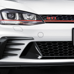 VWゴルフGTI40周年記念特別仕様車は400台限定、290馬力を発生 - 00009936_s