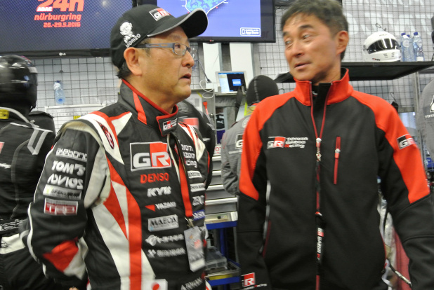 「レーシングドライバー・モリゾウ選手とトヨタ自動車・豊田章男社長がいる現場」の2枚目の画像