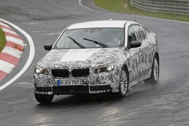 「BMW・5シリーズ GTの次期型がニュルで初の高速テストを実施」の2枚目の画像
